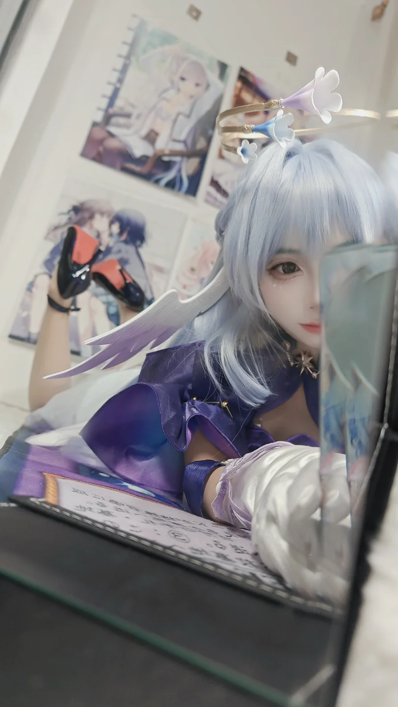 白栎Shirly_No_033_崩坏·星穹铁道_知更鸟_40P,6V_151MB tg@simisebaisi 【丝足阁】040.webp